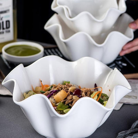 Creative Pure White Ceramic Bowl – Irregular Wave Design for Elegant Serving