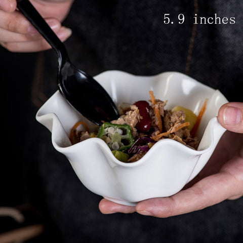 Creative Pure White Ceramic Bowl – Irregular Wave Design for Elegant Serving