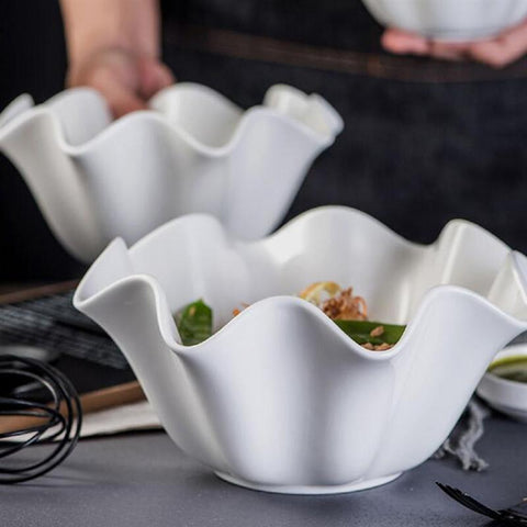 Creative Pure White Ceramic Bowl – Irregular Wave Design for Elegant Serving
