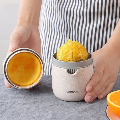 Wudy Manual Fruit Juicer - Eco-Friendly