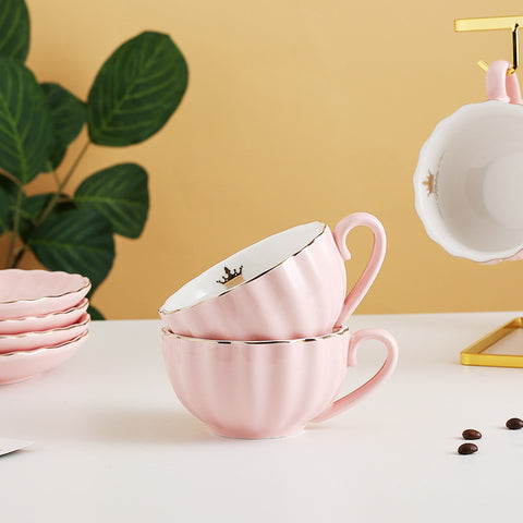 Porcelain Cup & Saucer Set – Scalloped Edge, Gold Rim