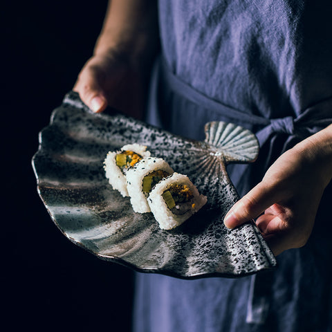 Fan-Shaped Ceramic Serving Plate – 31 cm Sushi & Dessert Dish