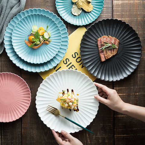 Ripple Textured Porcelain Plate – Simple Round Minimalist Design 10 inch