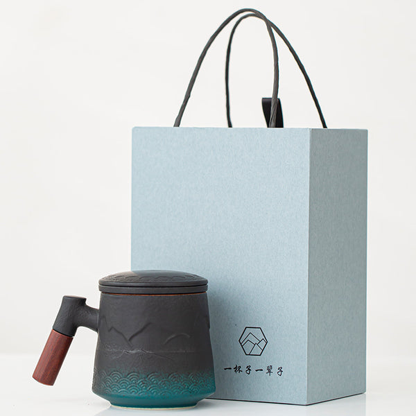 Wudy Kitchen — Japanese-Style Porcelain Mug with Wooden Handle – Premium Gift Box Edition