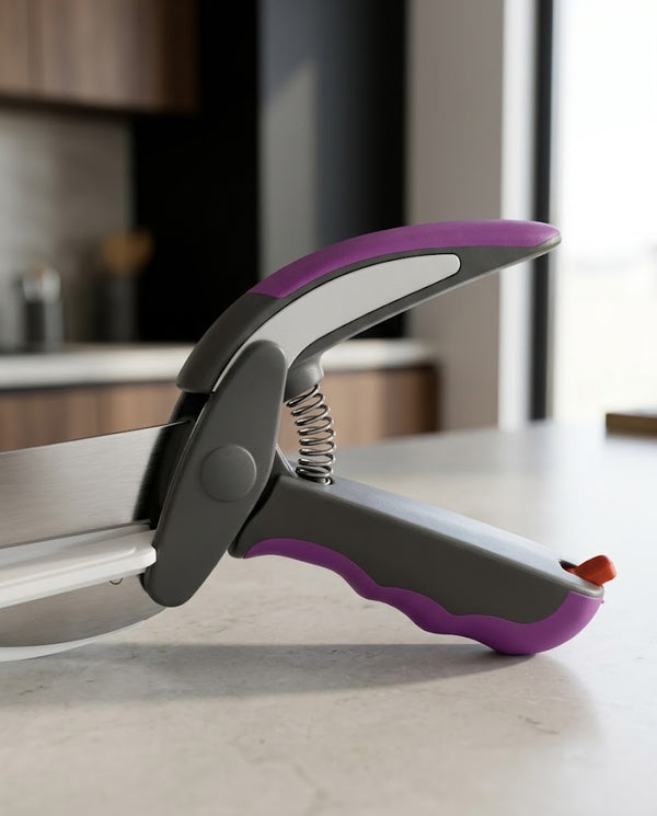 2-in-1 Kitchen Scissors with Built-in Board