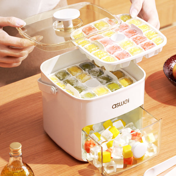 Wudy Kitchen Wudy Press Ice Cube Maker — food-grade silicone, BPA-free — top-down view with context