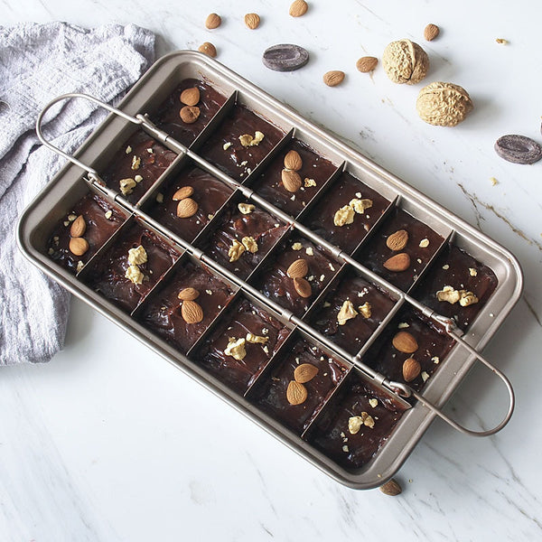 Wudy Kitchen — Wudy Non-Stick Brownie Baking Pan | Removable Divider Mold