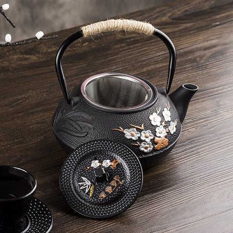 800ml Black Cast Iron Tea Kettle with Floral Art
