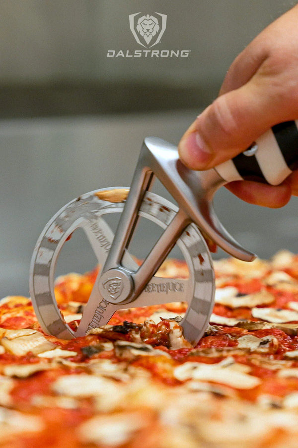 Pizza Wheel & Cutter | Beetlejuice™ Edition |  ©