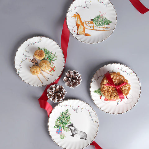 4-Piece Christmas Forest Ceramic Plate Set – Lace Edge Design