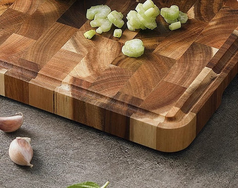 Acacia End-Grain Cutting Board 35×25cm