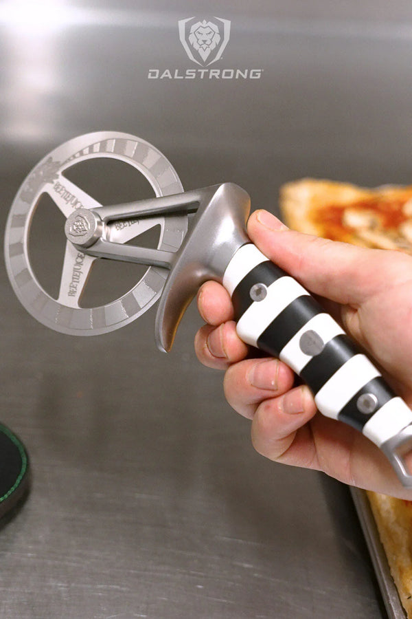 Pizza Wheel & Cutter | Beetlejuice™ Edition |  ©