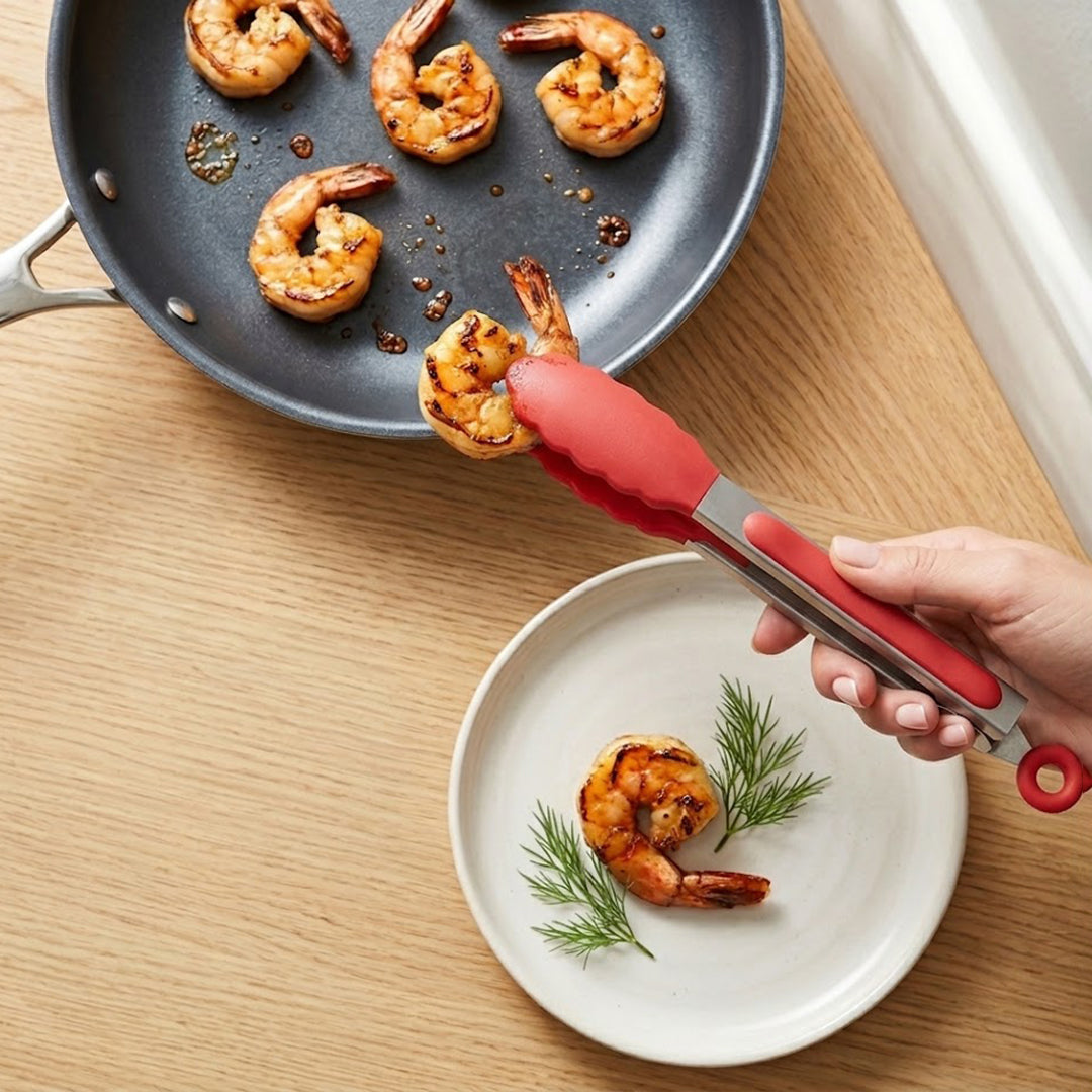 Silicone tips for coated pans