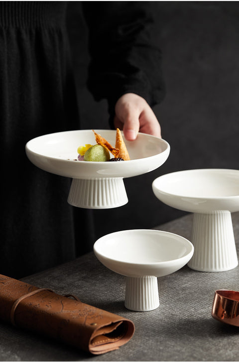White Ceramic Raised Fruit Plate – Minimalist Tableware