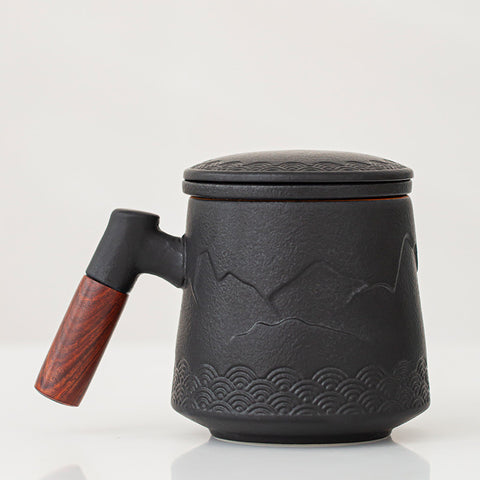 Japanese-Style Porcelain Mug with Wooden Handle – Premium Gift Box Edition