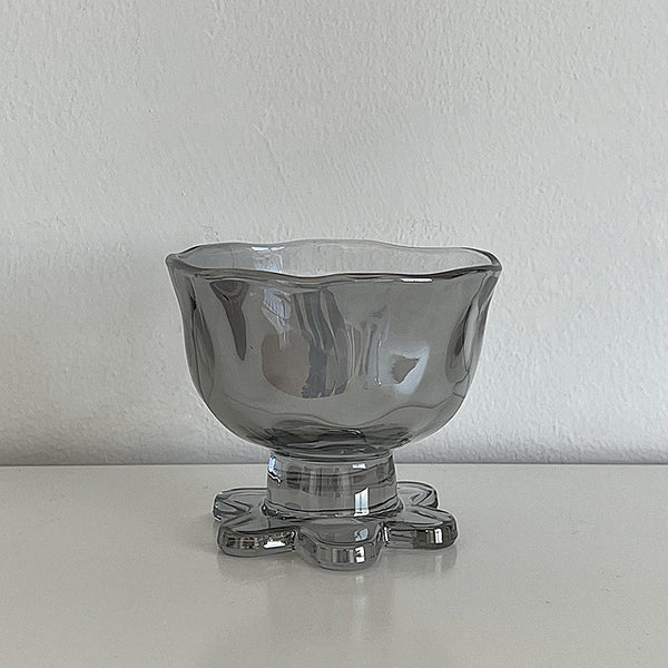 Wudy Kitchen Wudy Bloom Ice Cream Cup — petal-form borosilicate glass, 240ml — top-down view with context