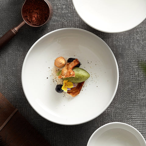 White Ceramic Raised Fruit Plate – Minimalist Tableware