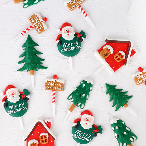 Christmas Cake Decoration Set – Santa, Tree, House & Gift Toppers