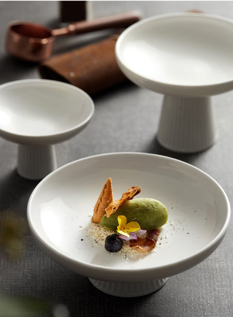 White Ceramic Raised Fruit Plate – Minimalist Tableware
