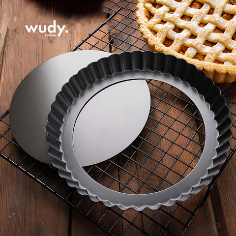 Apple Blossom Tart/Pie Pan — Removable Bottom, Fluted Edge